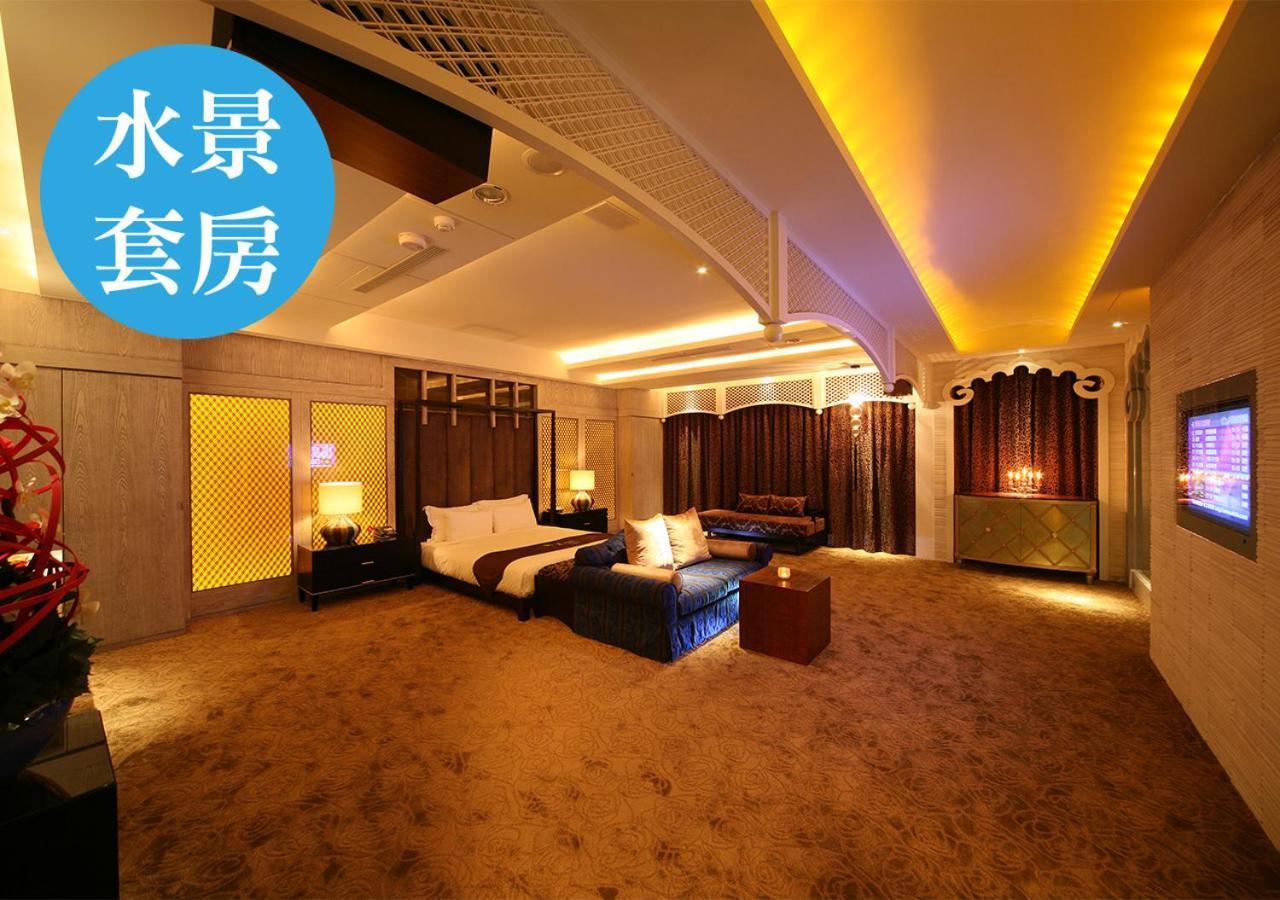 Lanshy Motel Taichung Esterno foto