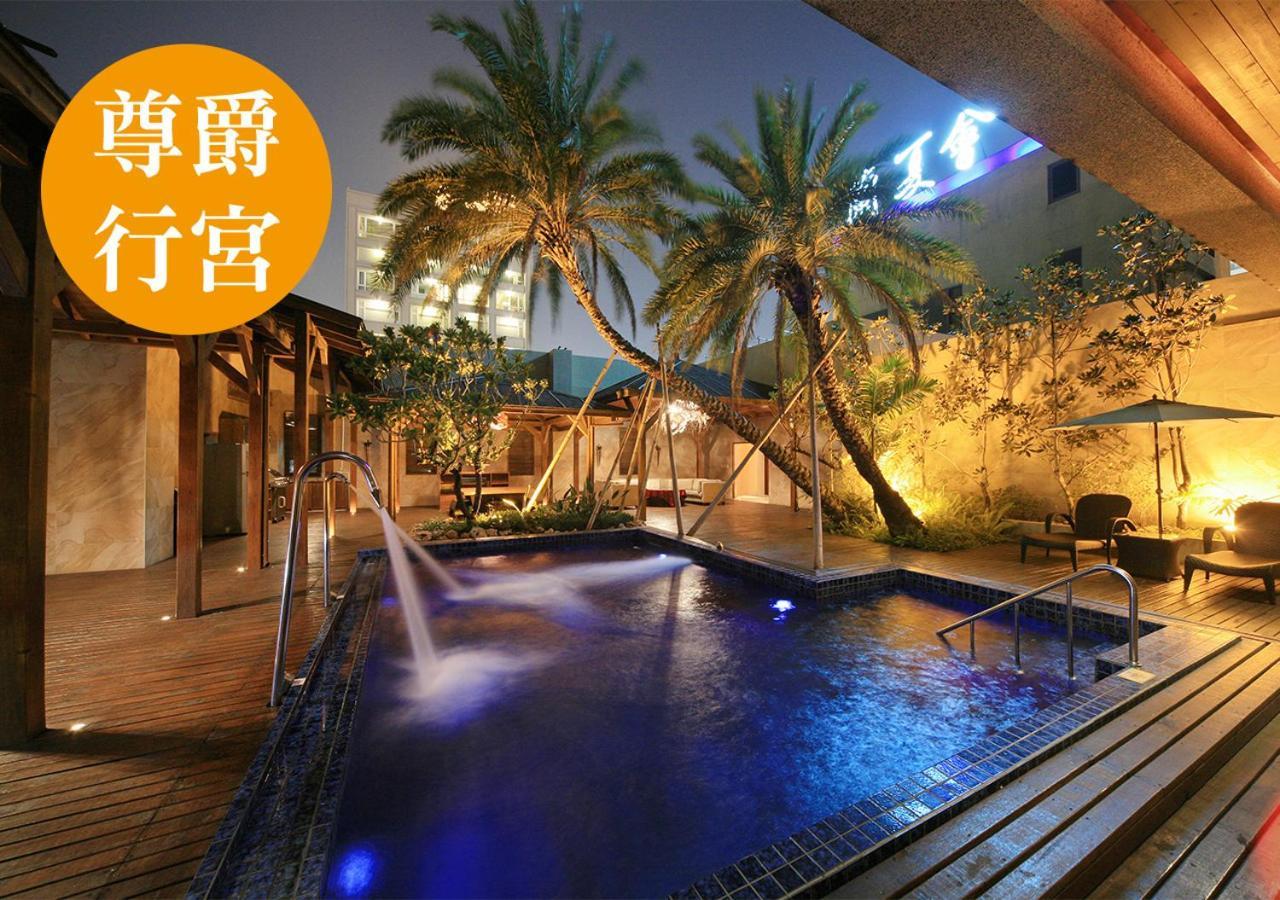 Lanshy Motel Taichung Esterno foto