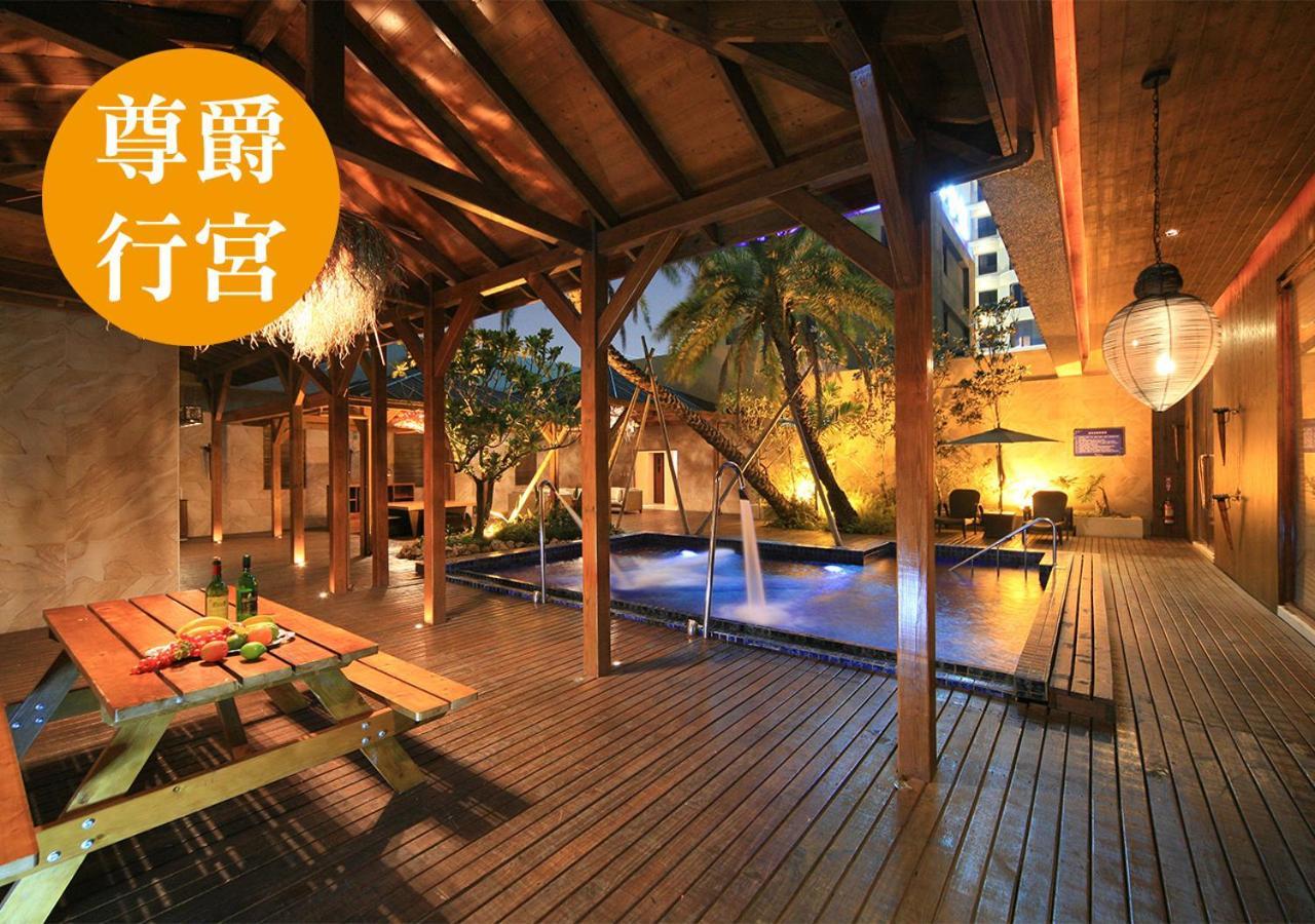 Lanshy Motel Taichung Esterno foto